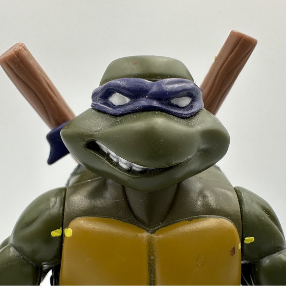 TMNT 2004 Teenage Mutant
Turtles NINJA ACTION
DONATELLO figure LOOSE
Incomplete - Picture 7 of 8